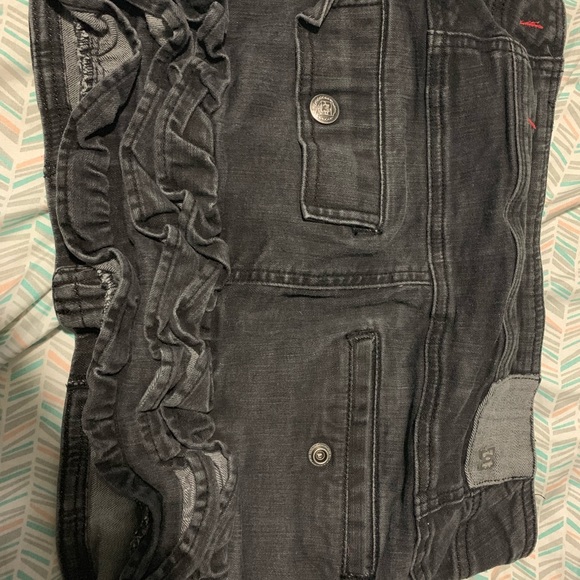 DC Skate mini jean skirt! - Picture 4 of 4